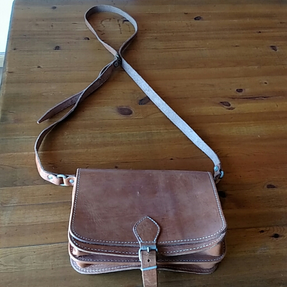 Handmade Greek Crossbody EUC 9x7x3" *slight Discol